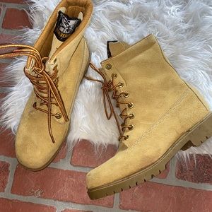 Wolverine women’s leather work boots